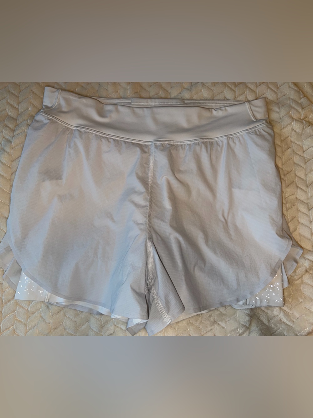 Lululemon Fast and Free 2-in-1 HR Short 3" Reflective Light Vapor Size 10